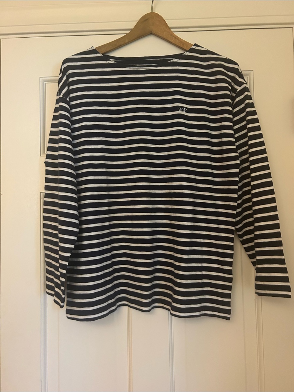 Vineyard Vines Black and White Striped Long Sleeve Tee